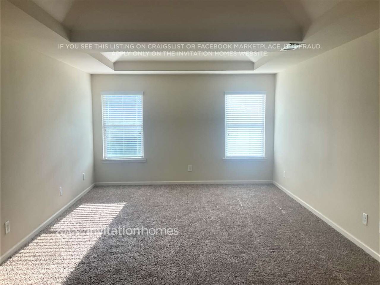 653 Ocean Ave - Photo 5 of 9