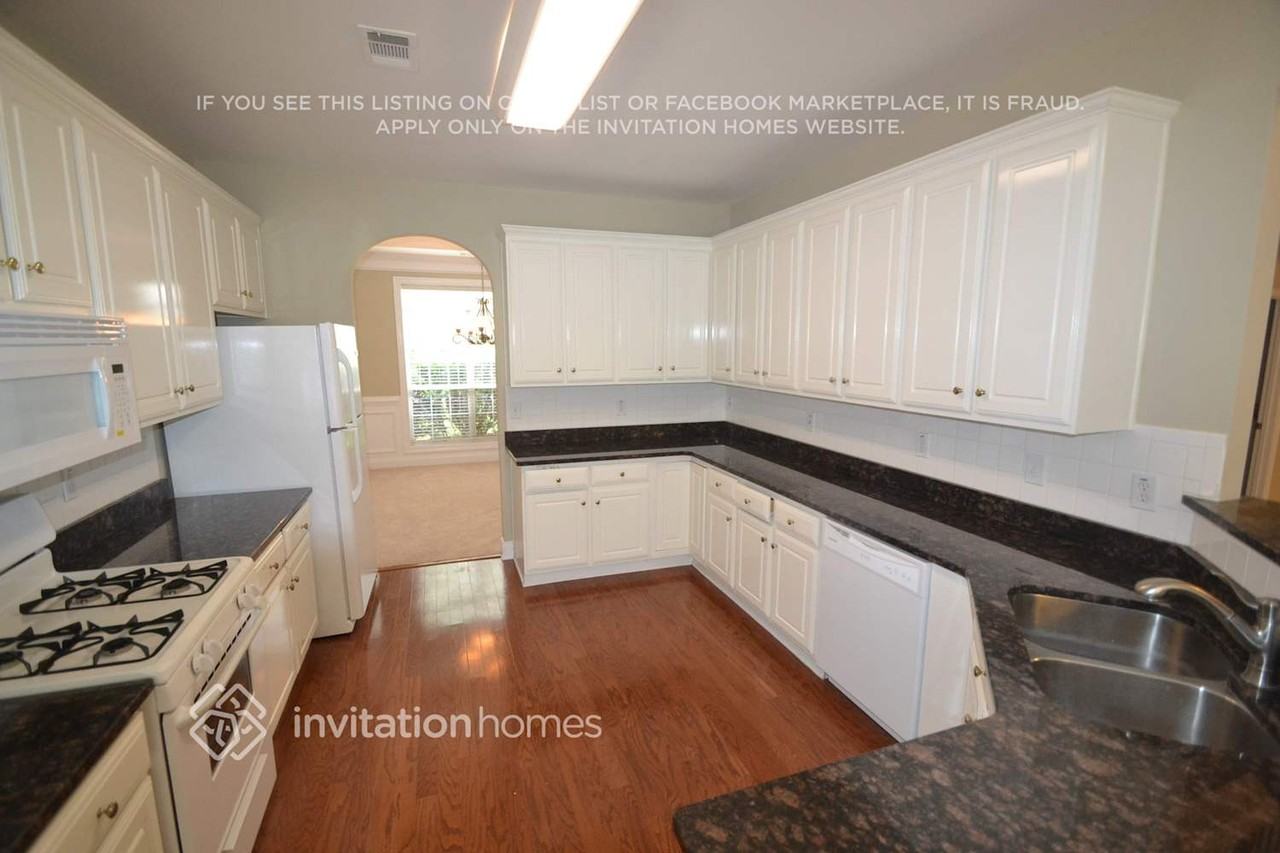 337 Grandiflora Dr - Photo 3 of 11