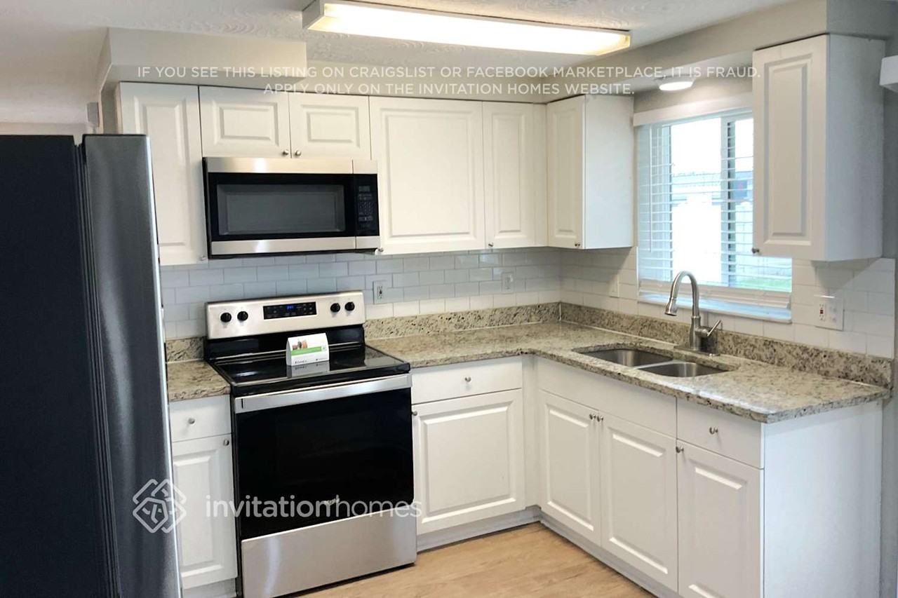 5124 Janice Ln - Photo 5 of 16