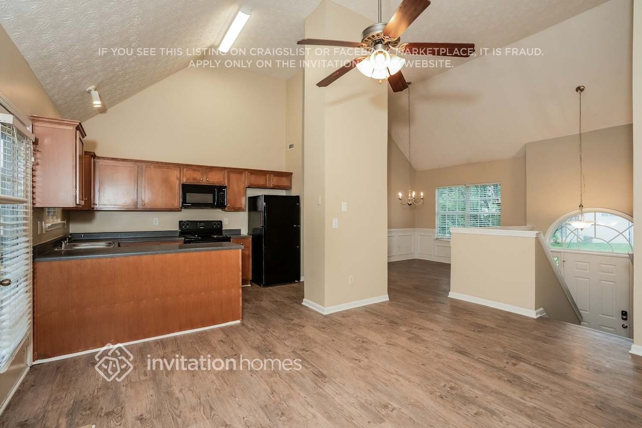 1230 Saint Francis Ct - Photo 5 of 18