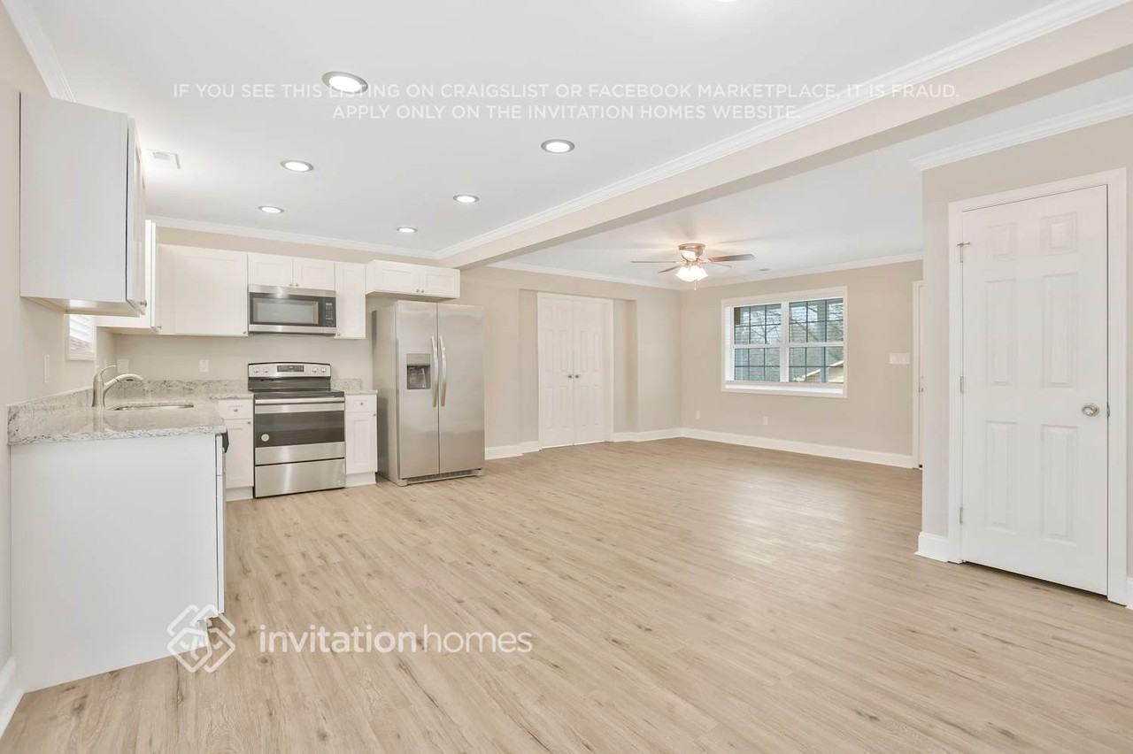 6513 Jackie Ln - Photo 7 of 26