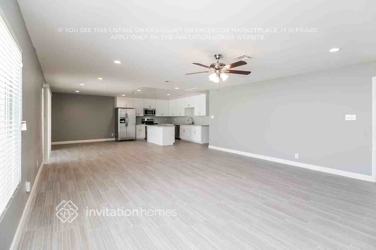 8444 E Vernon Ave - Photo 6 of 21