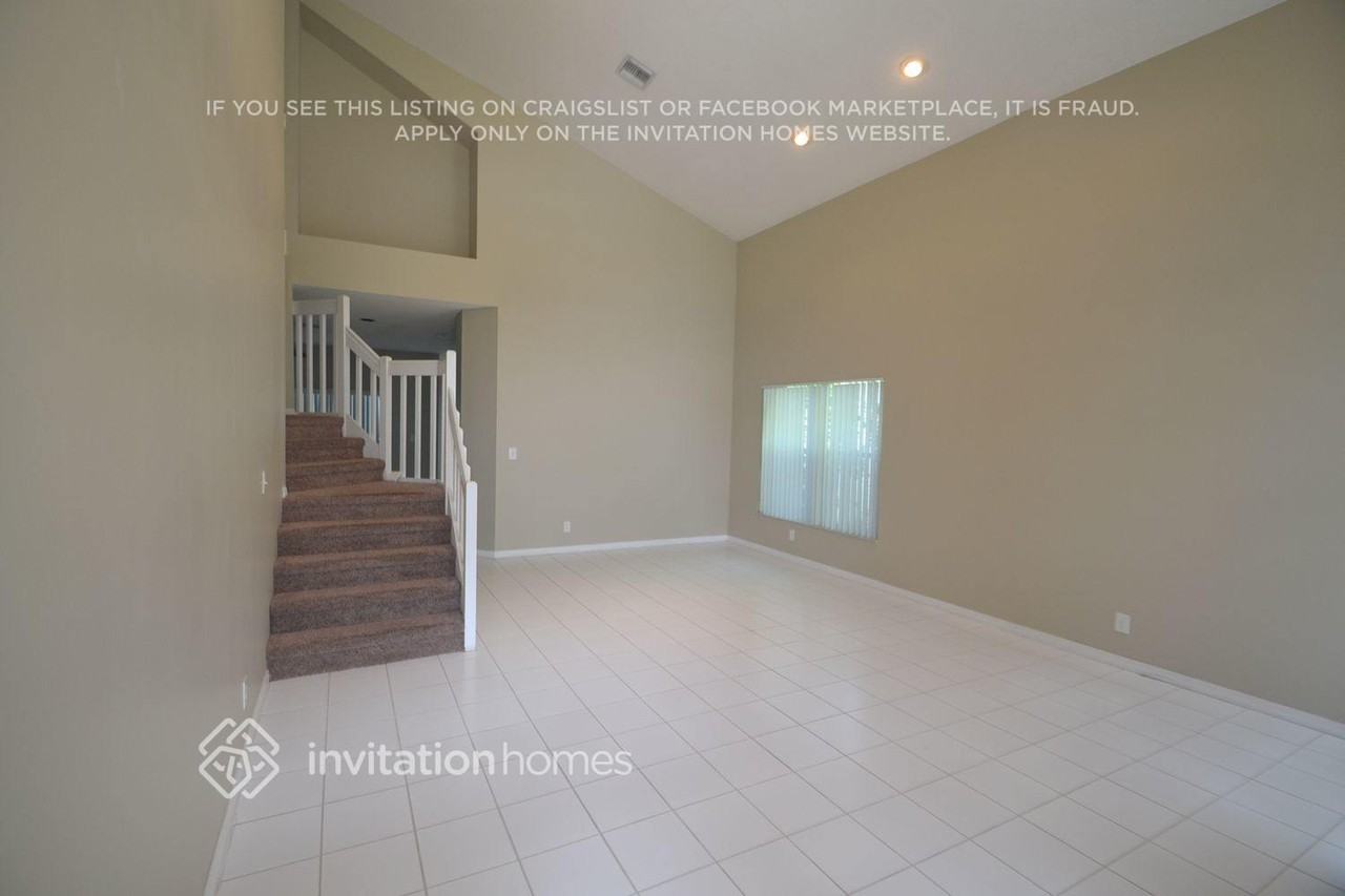 7170 Charleston Point Dr - Photo 3 of 14