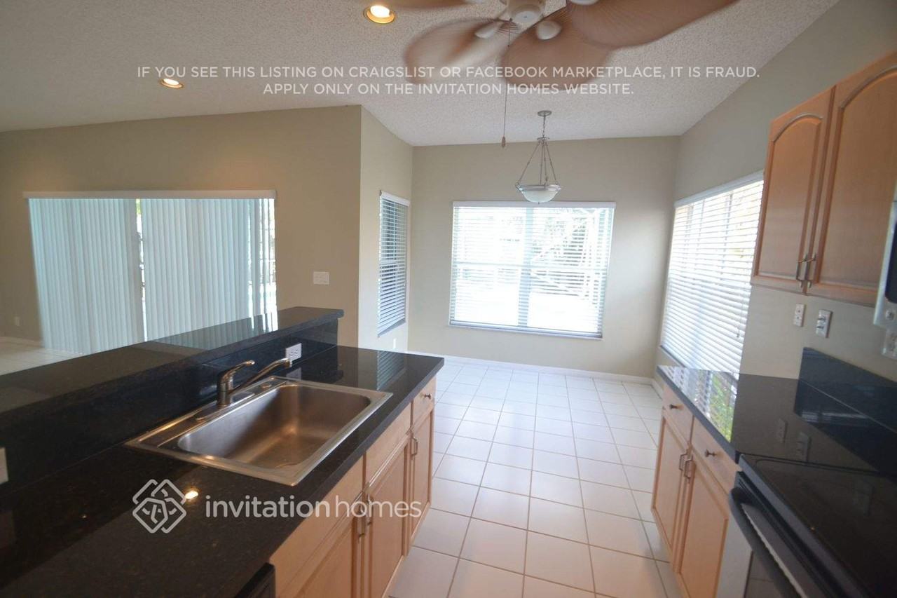 7170 Charleston Point Dr - Photo 6 of 14