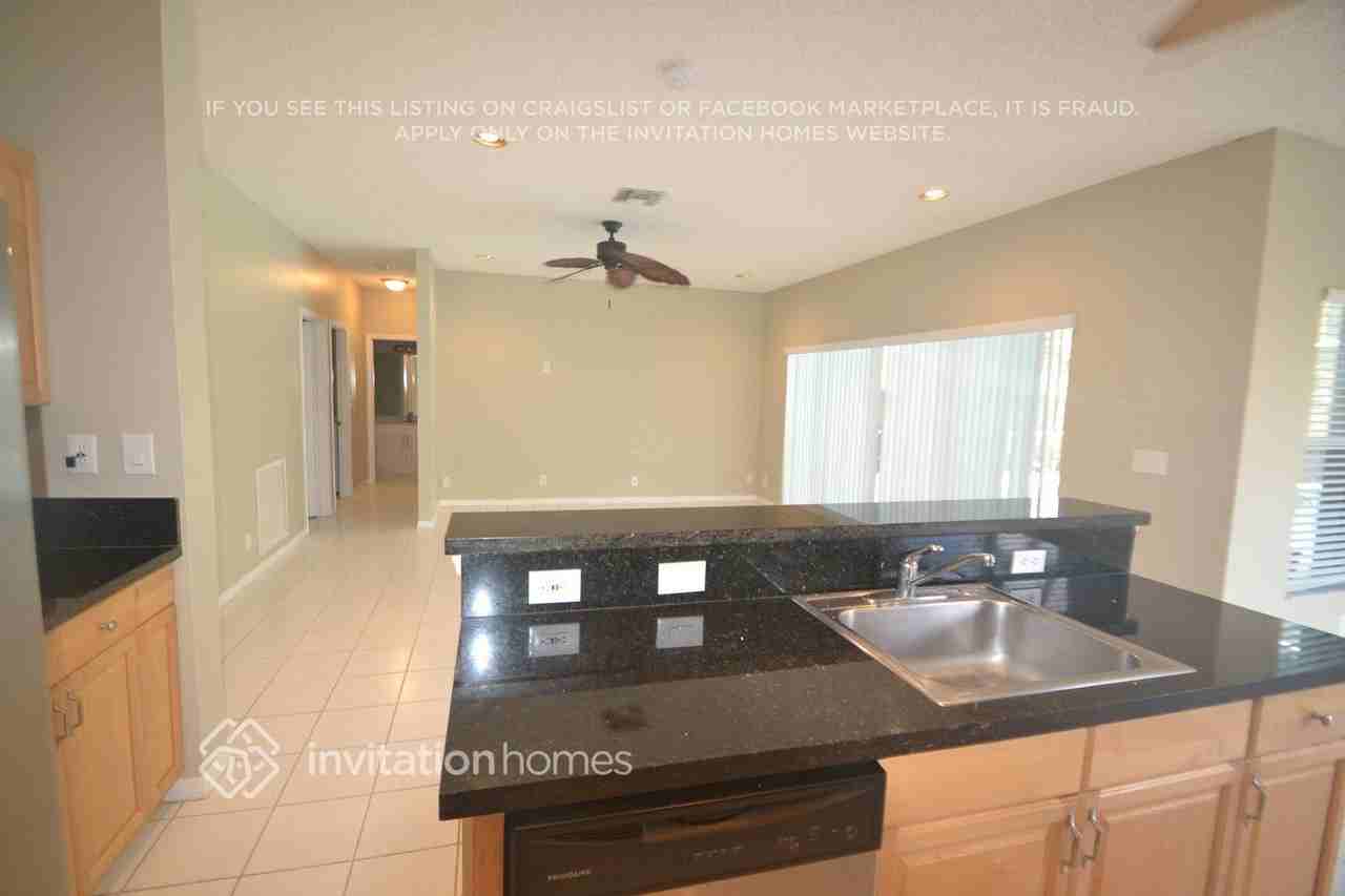 7170 Charleston Point Dr - Photo 7 of 14