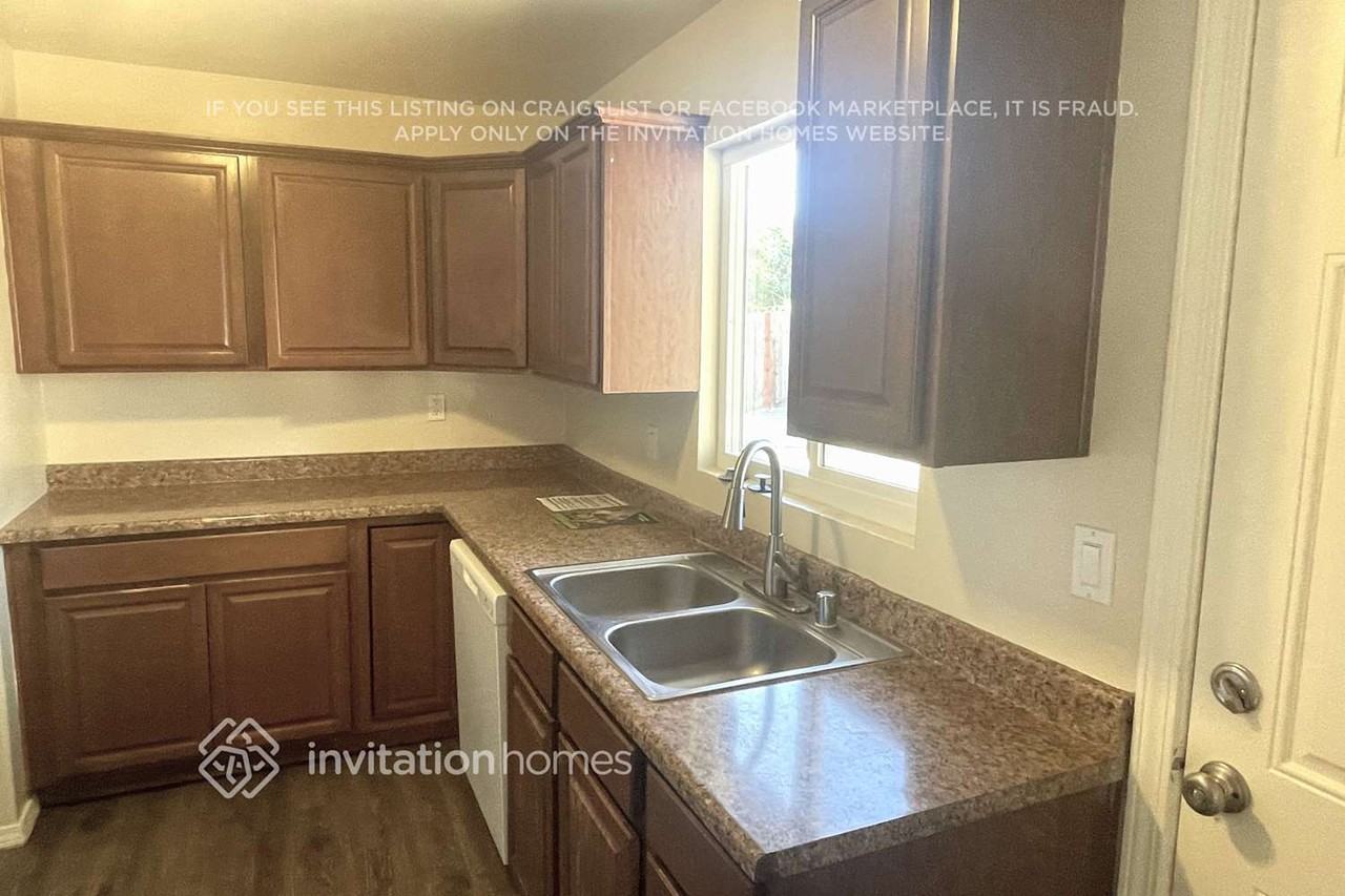 4546 W Avenue L10 - Photo 5 of 19