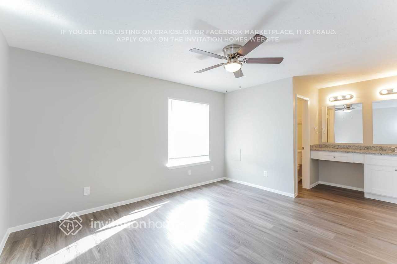 7011 Pickett Dr - Photo 7 of 16