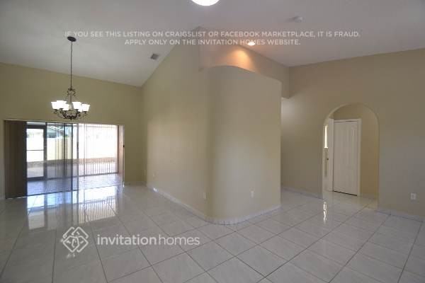8793 Nw 142nd Ln - Photo 3 of 10