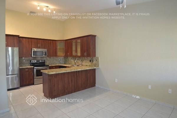 8793 Nw 142nd Ln - Photo 4 of 10