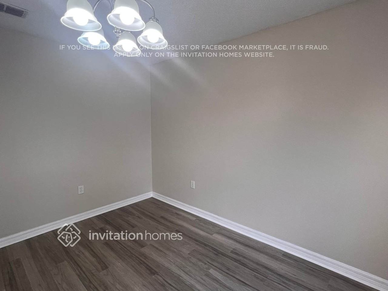 14715 Tully Woods Ct - Photo 4 of 16