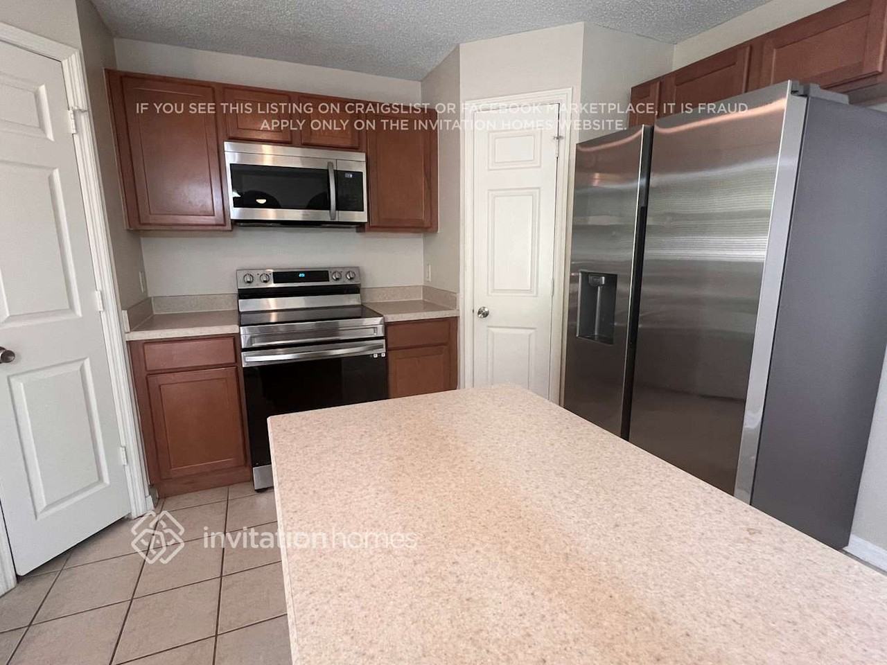 14715 Tully Woods Ct - Photo 6 of 16