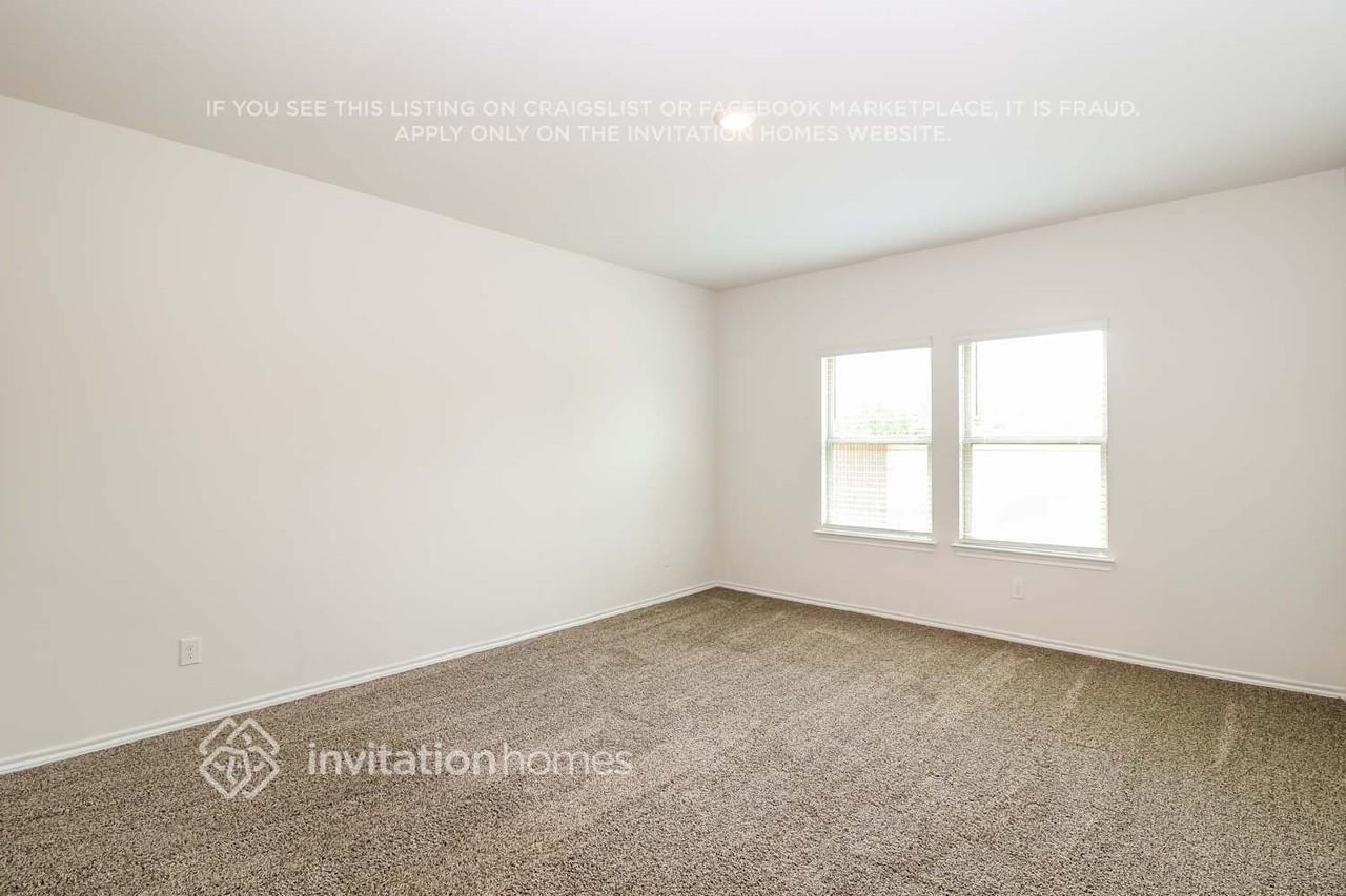 3124 Glazner Dr - Photo 6 of 15