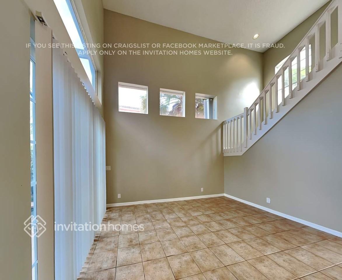 6111 Nw 58th Way - Photo 4 of 19