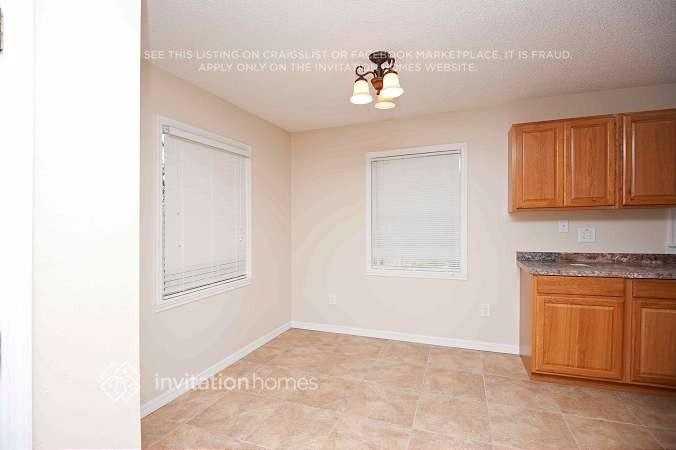 1240 W 3rd St - Photo 6 of 10