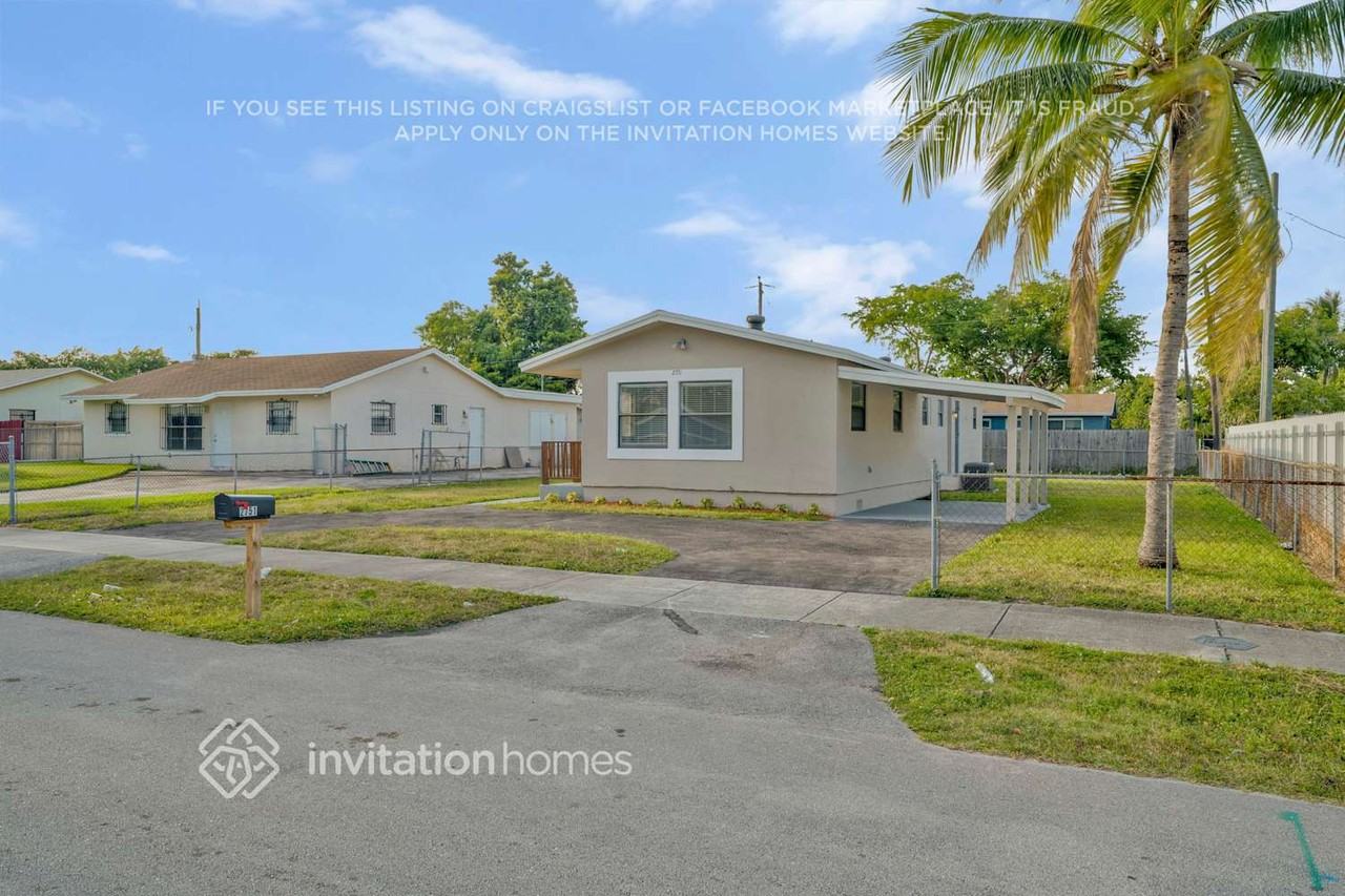 2751 Nw 23rd St - Photo 3 of 27
