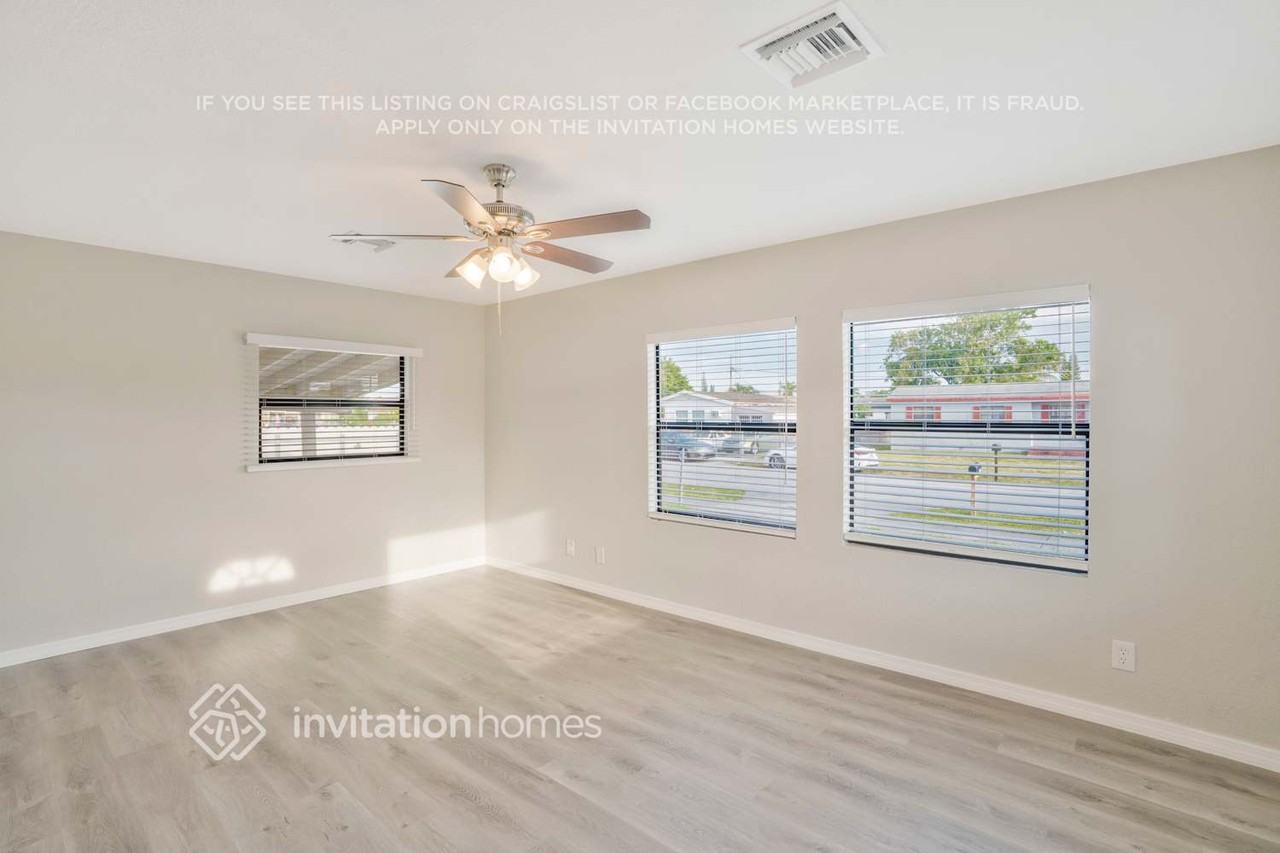 2751 Nw 23rd St - Photo 7 of 27
