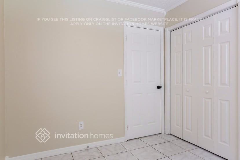 4712 Nw 2nd Ct - Photo 5 of 14