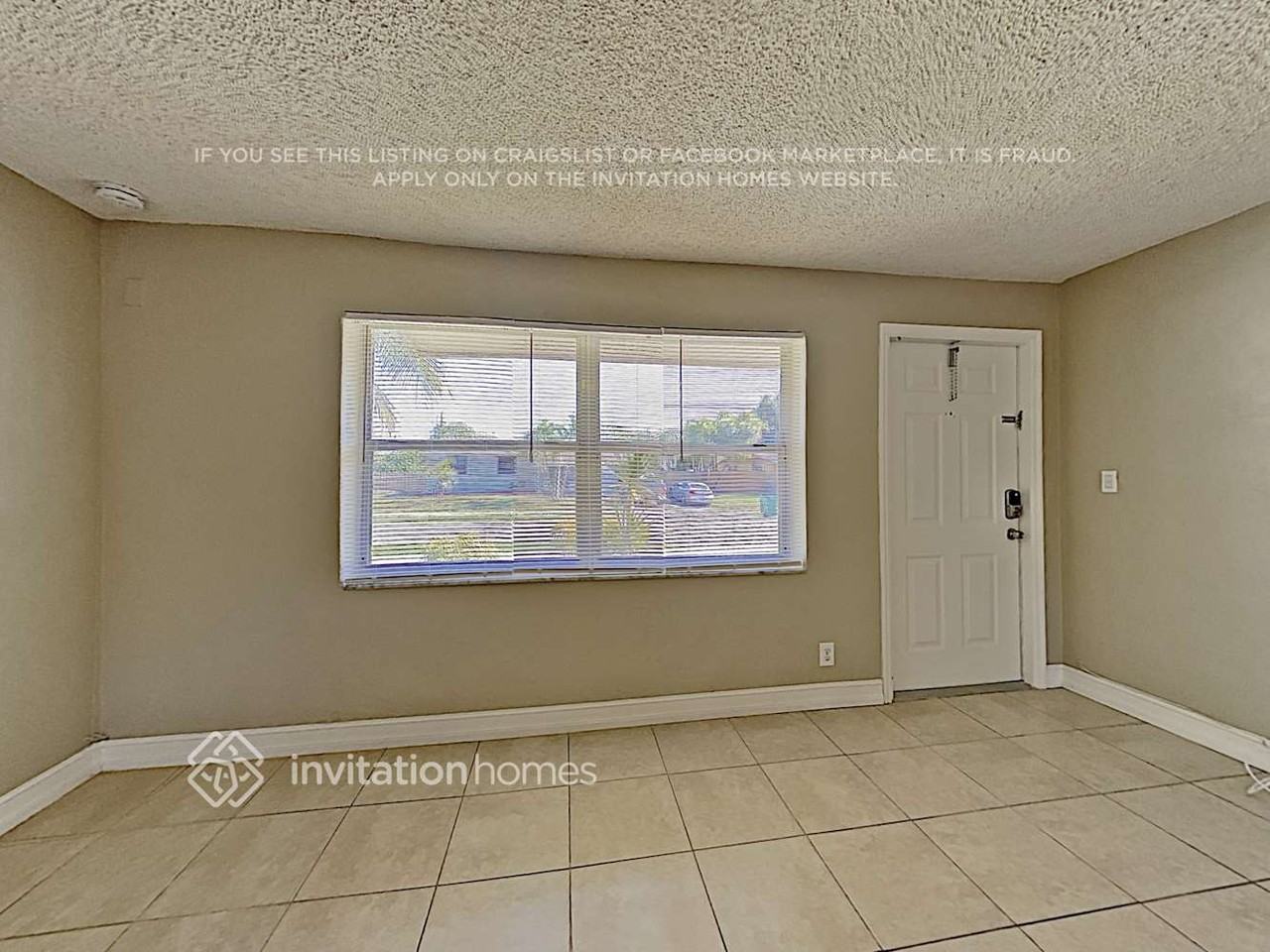 4929 Sw 20th St - Photo 3 of 14