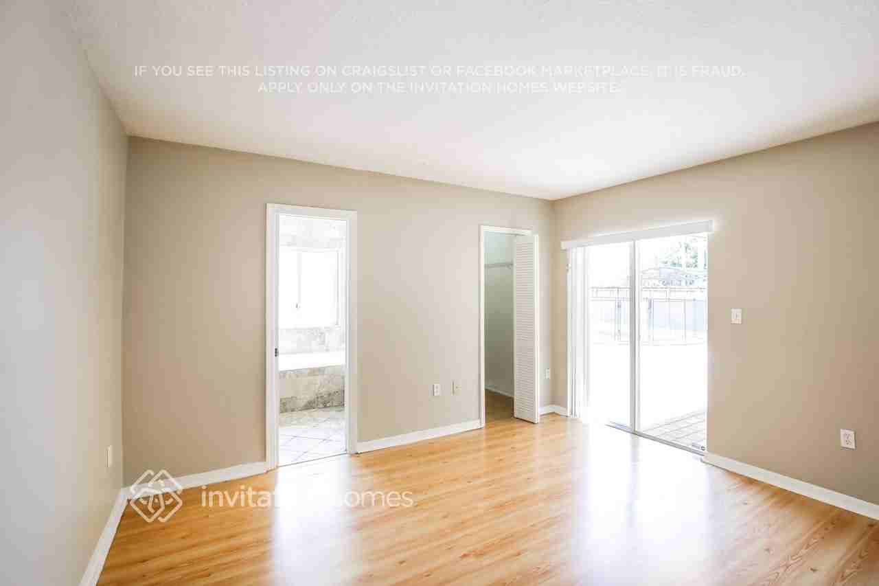 18015 Sw 154th Pl - Photo 7 of 17