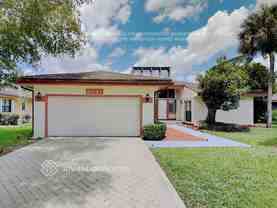 8041 Buttonwood Cir - Photo 1 of 1