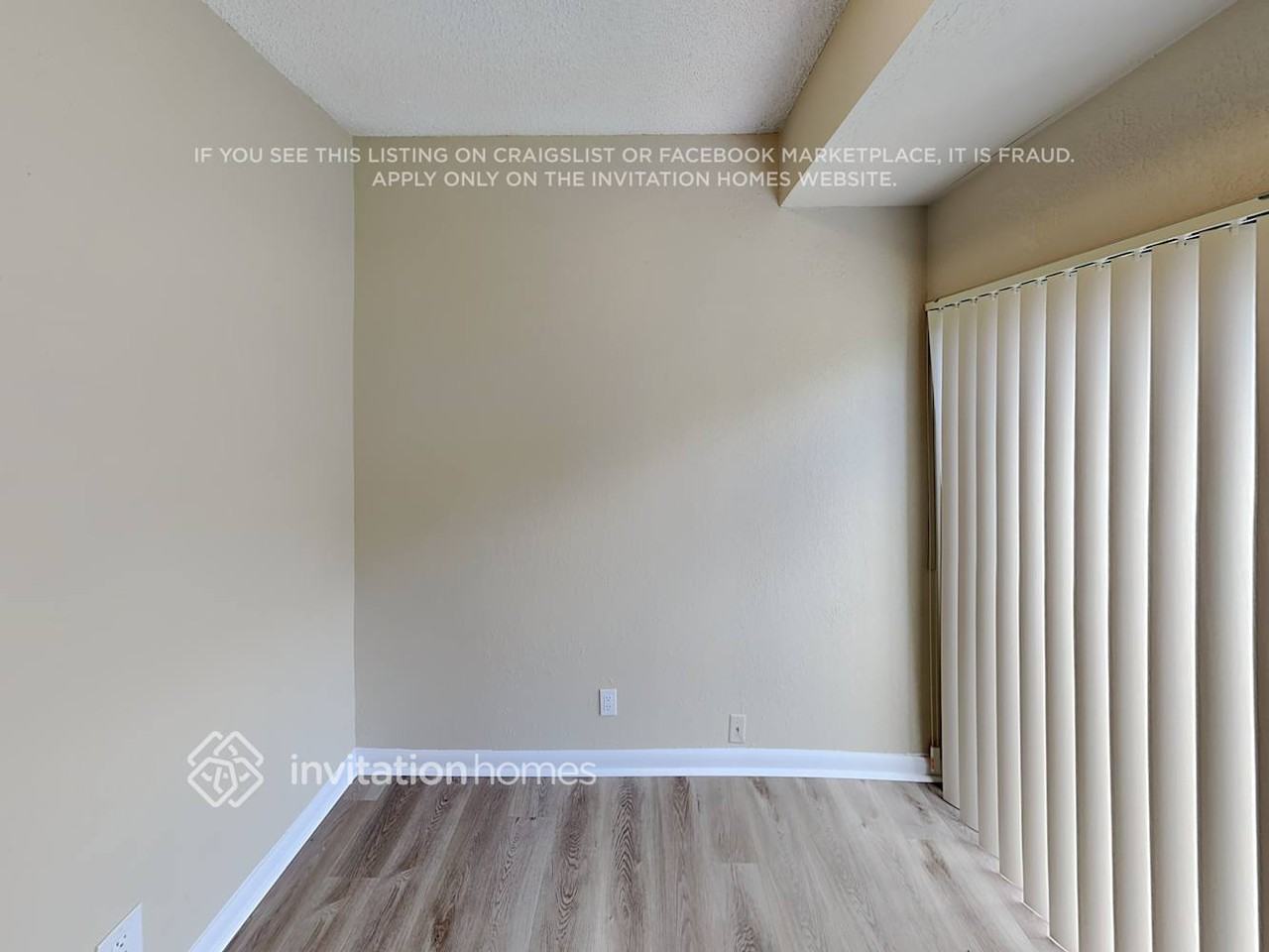 8041 Buttonwood Cir - Photo 6 of 18