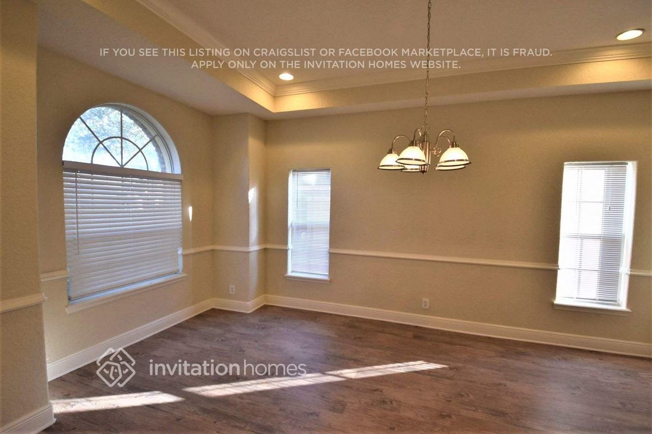5248 Chiswick Cir - Photo 5 of 15