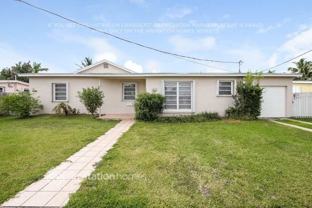 10900 Sw 42nd St - Photo 1 of 1