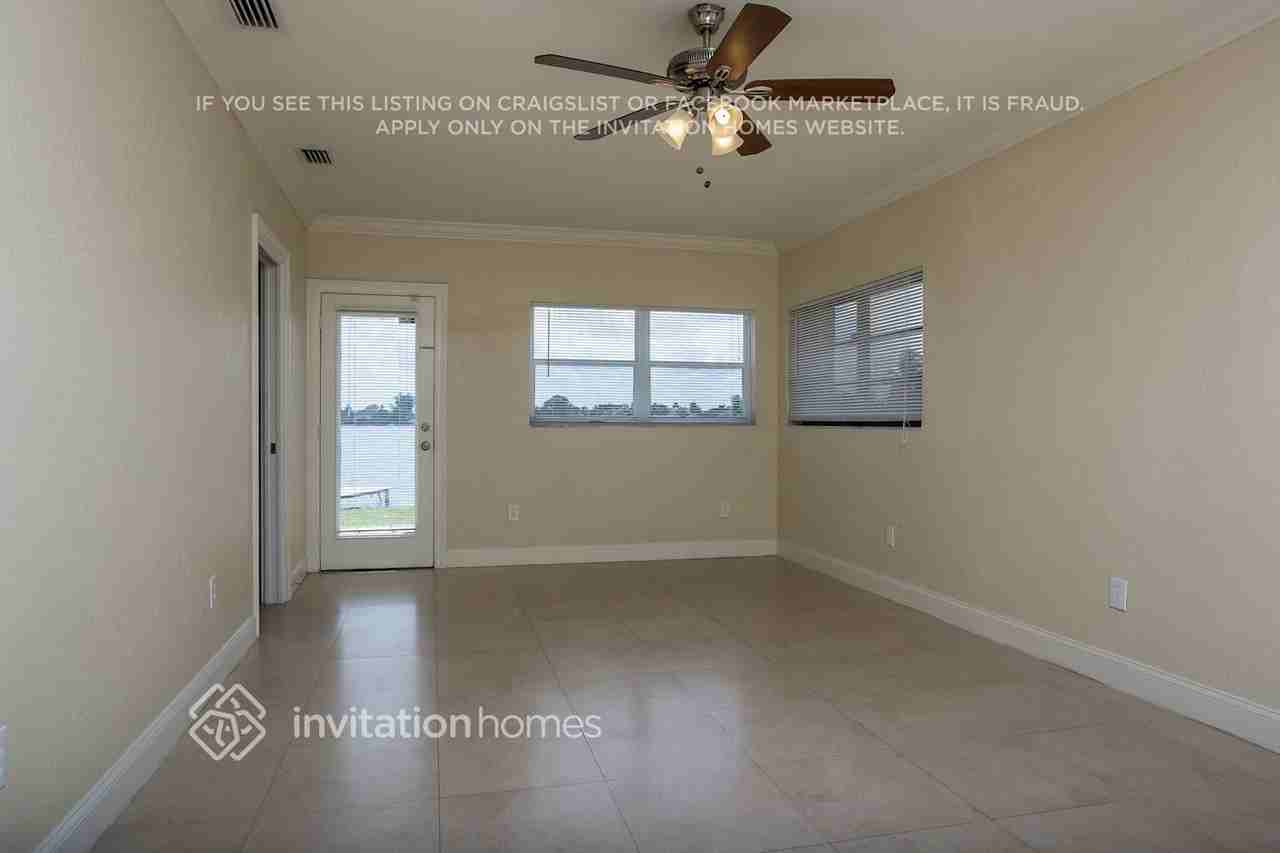10900 Sw 42nd St - Photo 7 of 22