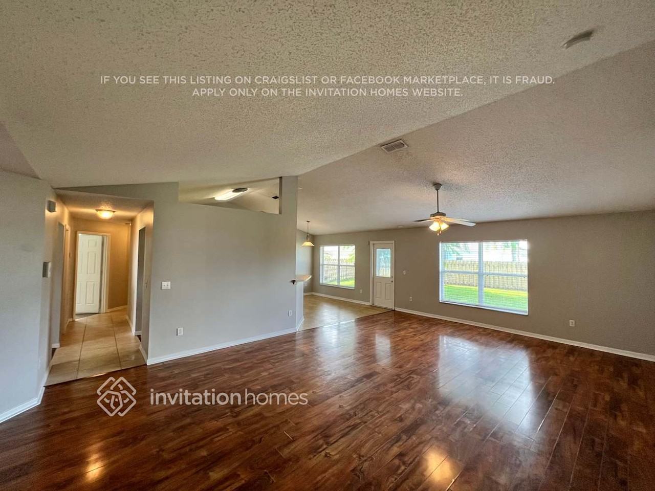 1080 Sw Mccoy Ave - Photo 4 of 22