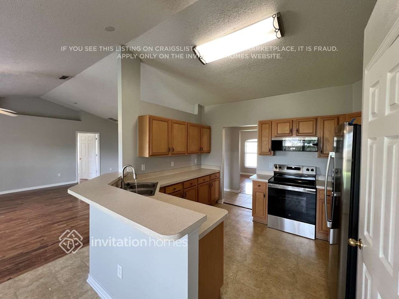 1080 Sw Mccoy Ave - Photo 6 of 22