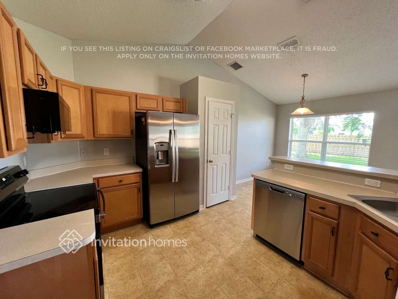 1080 Sw Mccoy Ave - Photo 7 of 22