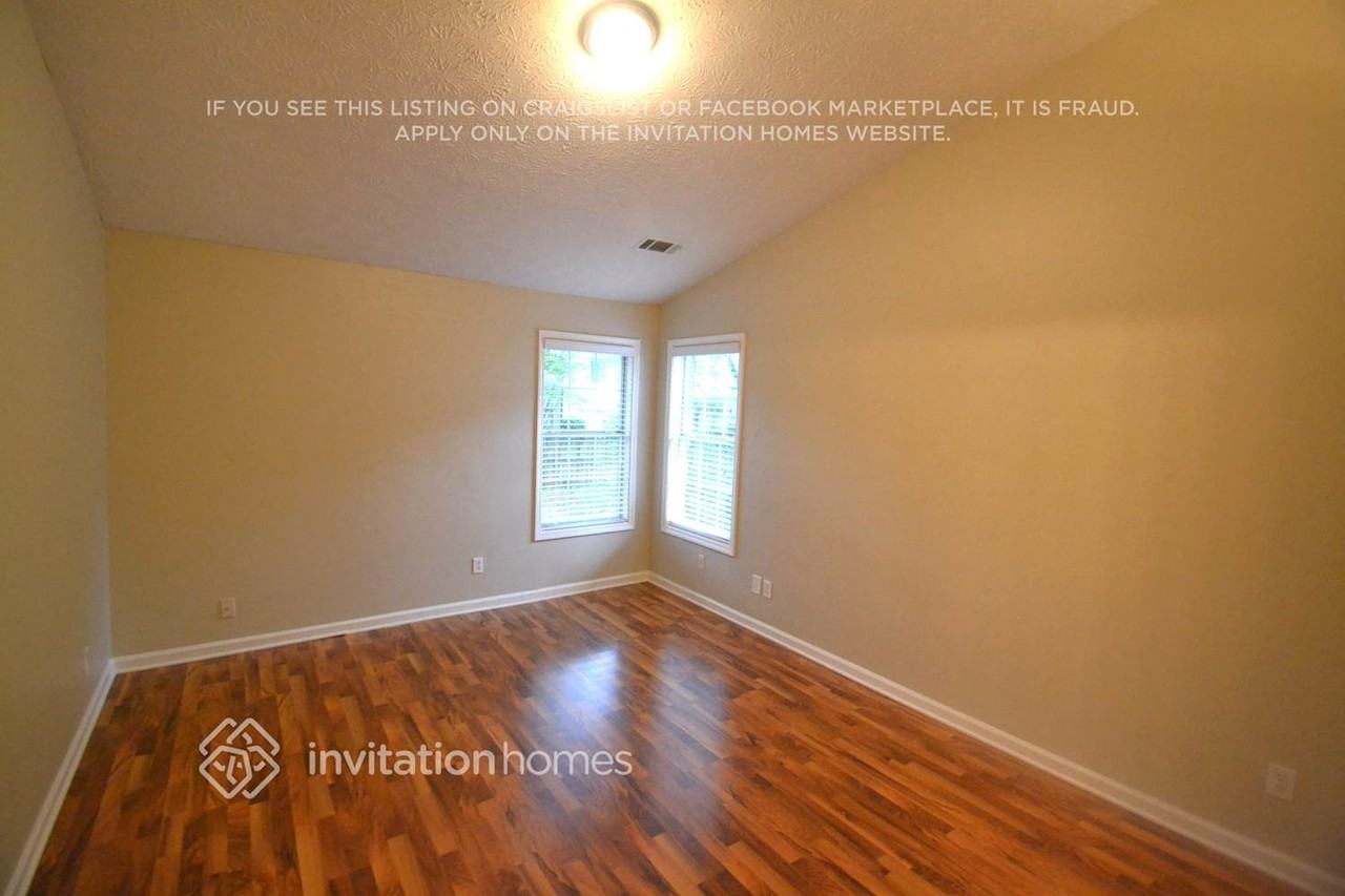 765 Kibbe Cir - Photo 4 of 9