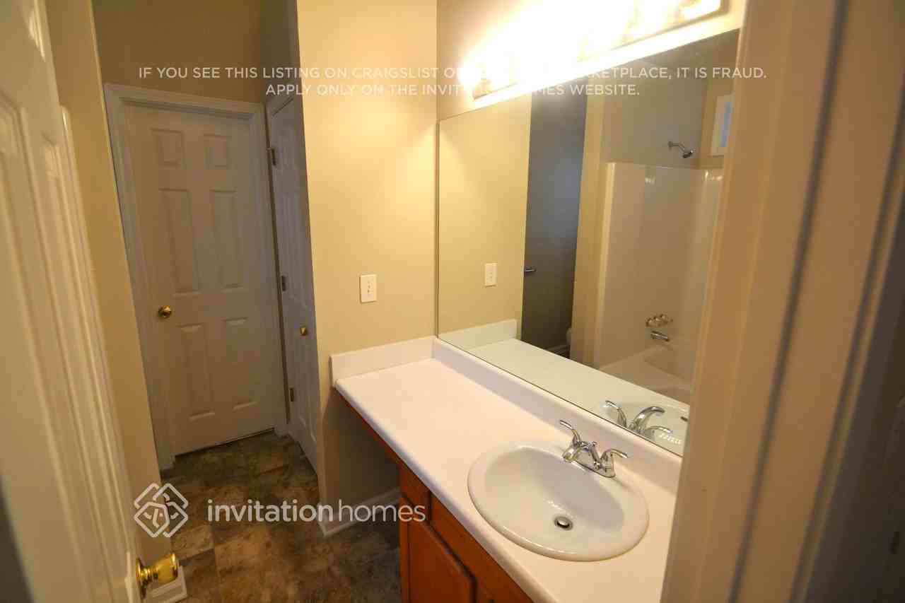 765 Kibbe Cir - Photo 6 of 9