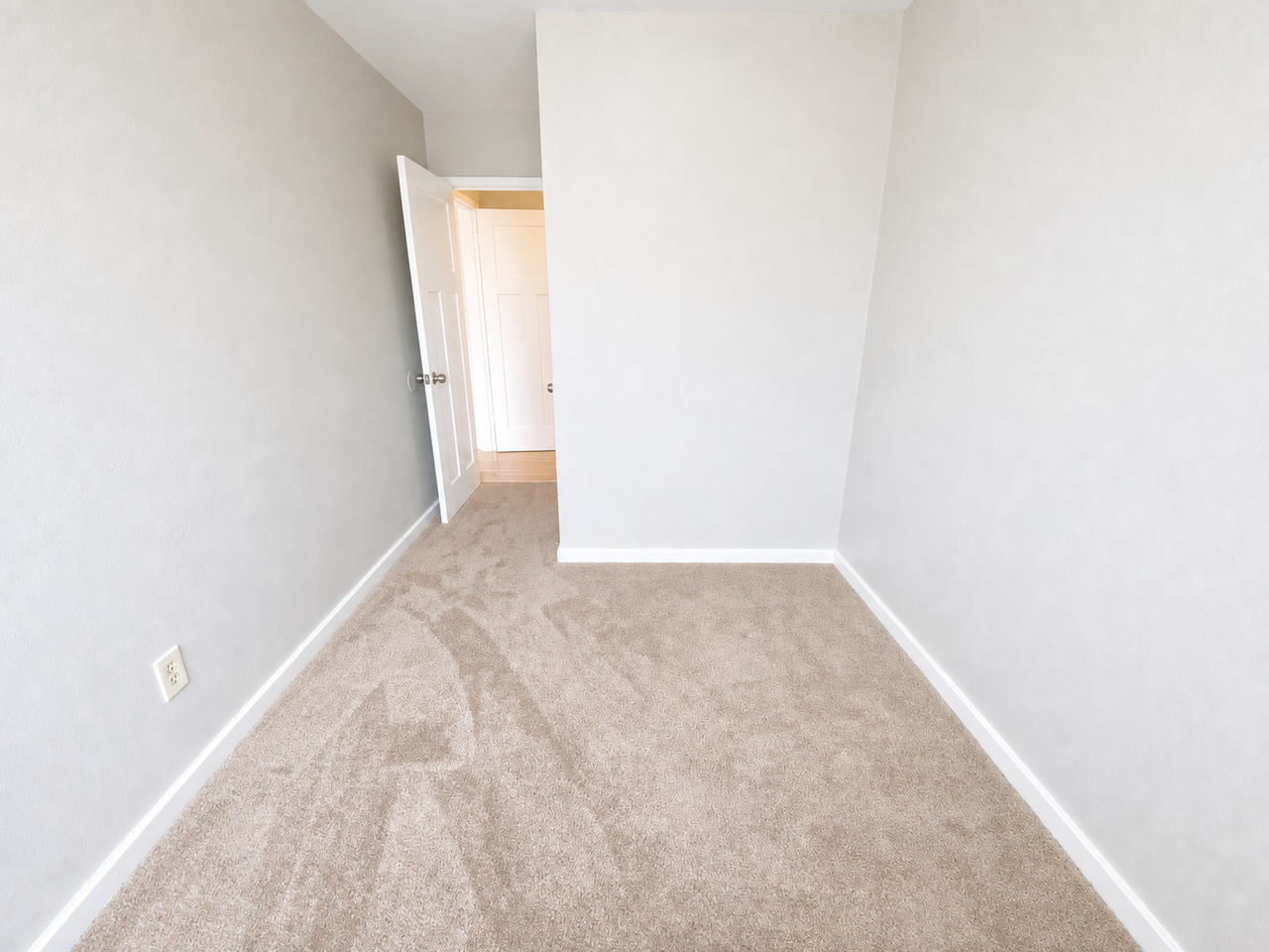 273 SOUTH WINEBIDDLE STREETAPT 31 #273-31 - Photo 6 of 9