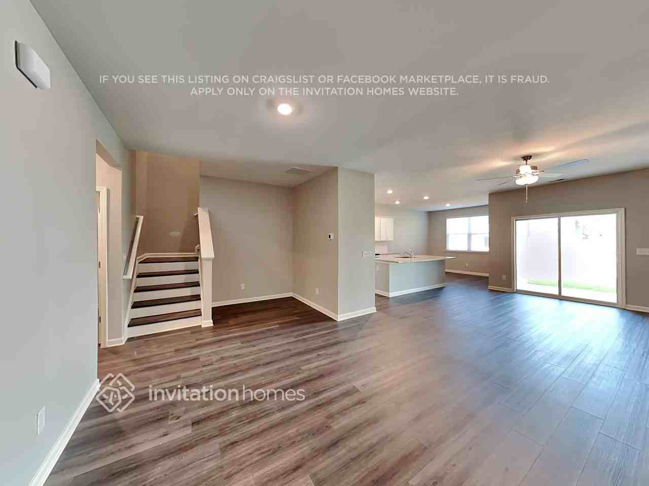 132 Webster Cir - Photo 4 of 23