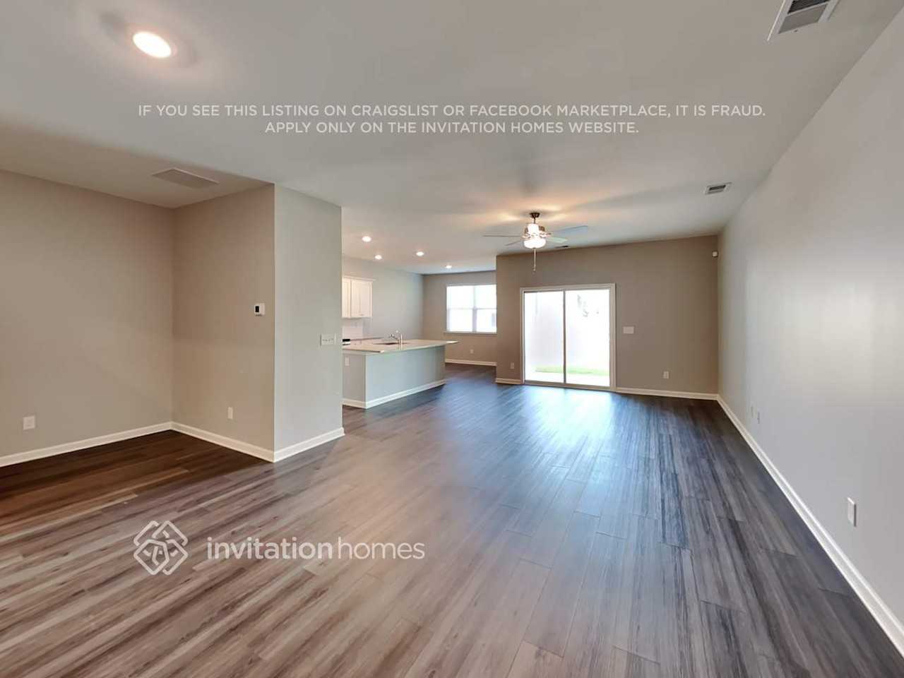 132 Webster Cir - Photo 5 of 23