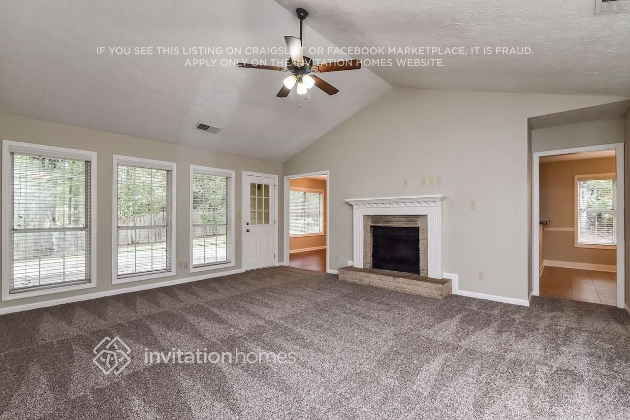 2271 Bankston Cir - Photo 6 of 21
