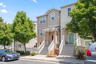 1611 Summer Ln - Photo 1 of 1