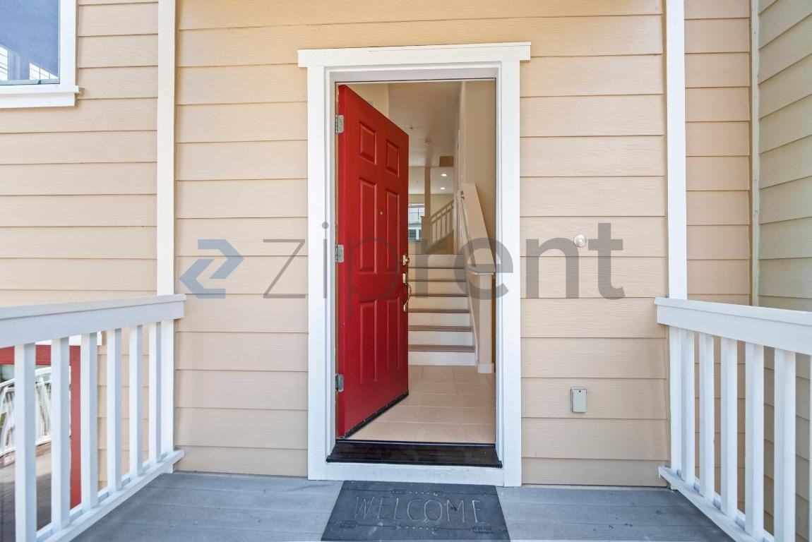1611 Summer Ln - Photo 4 of 36