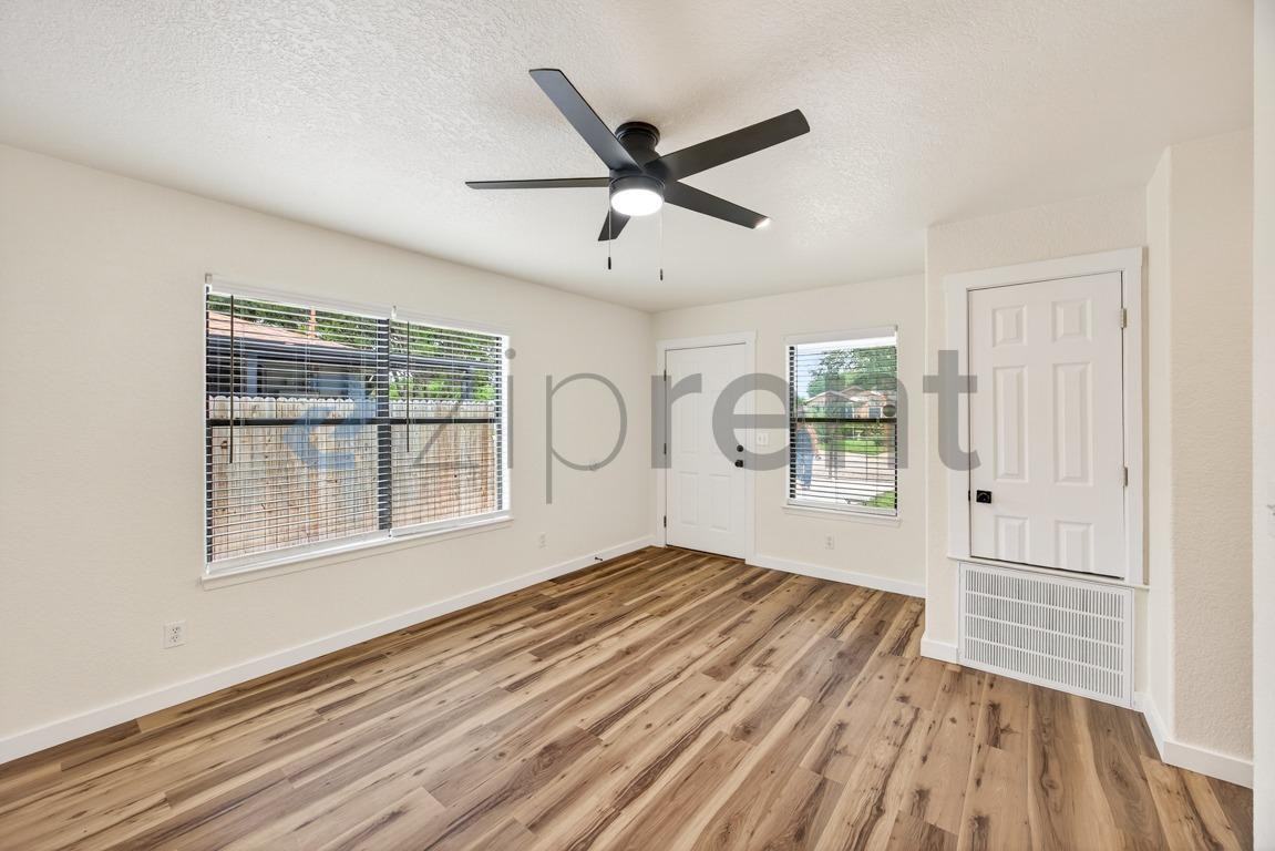 838 Mccauley Blvd - Photo 7 of 30