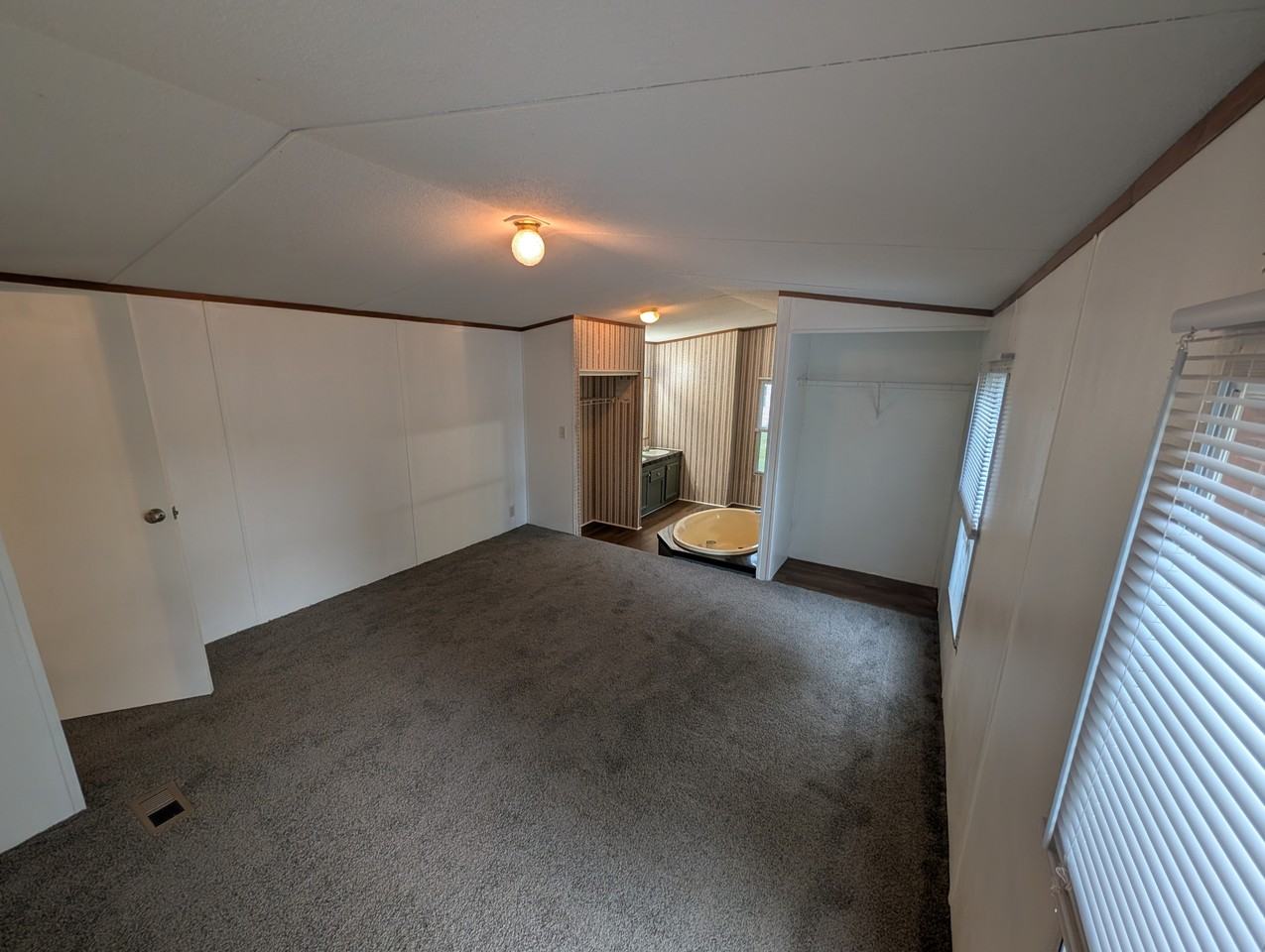 51 Ransdell Ln #1 - Photo 5 of 10