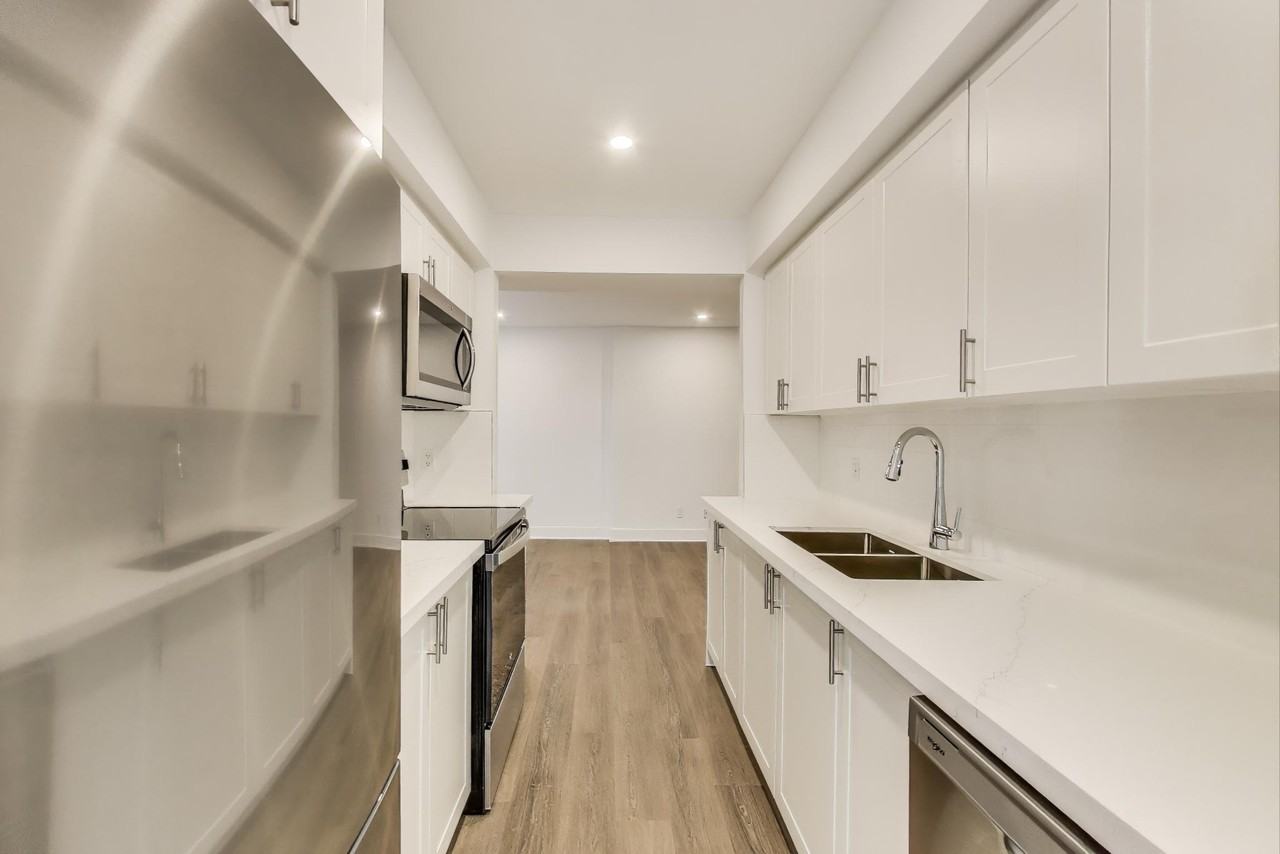 390 - 400 Woodsworth Road - Photo 2 of 30