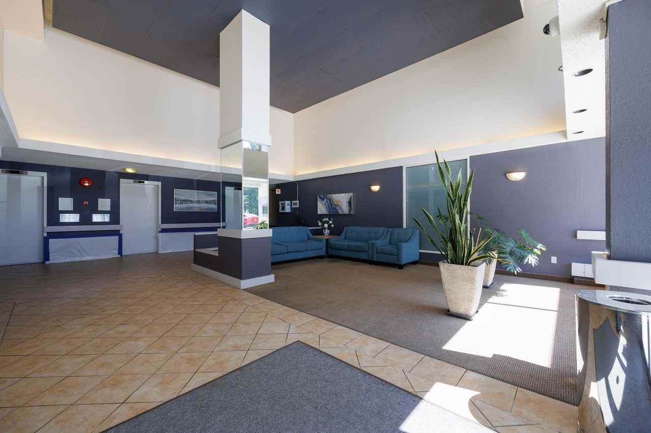 2012 Fullerton Avenue - Photo 2 of 20