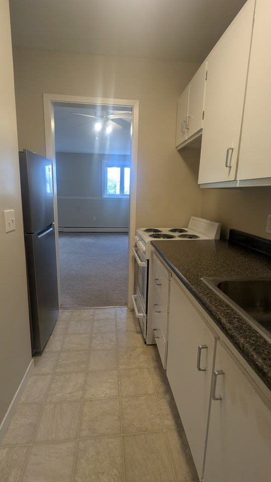 47 Forest St #2 - Photo 7 of 13