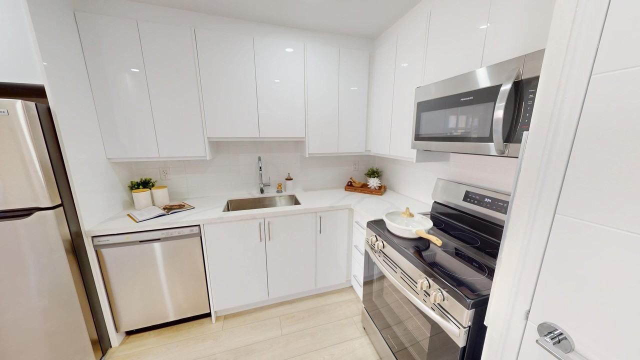 455 Maple - Photo 3 of 12
