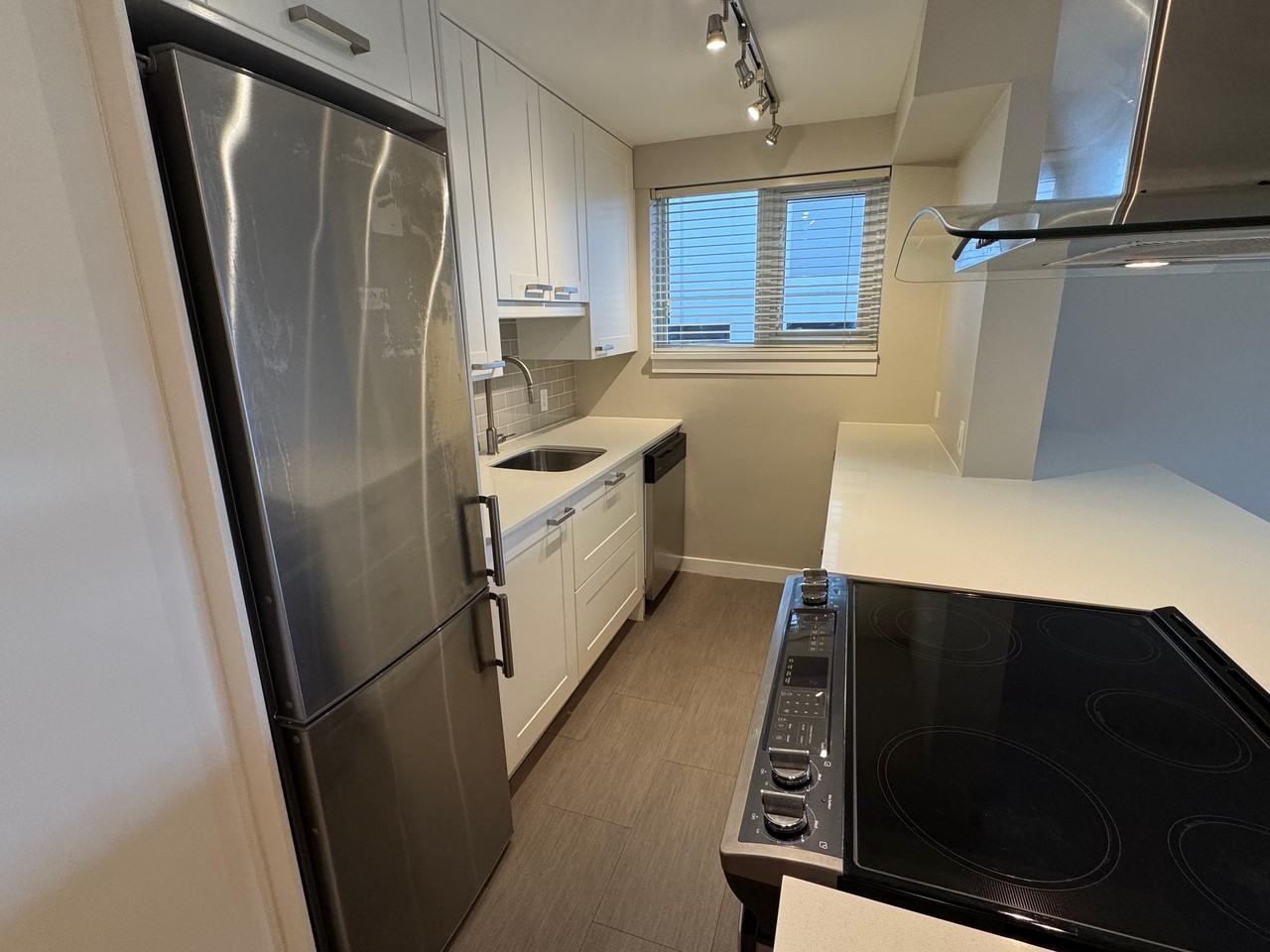 1872 Nelson Street #705 - Photo 5 of 22