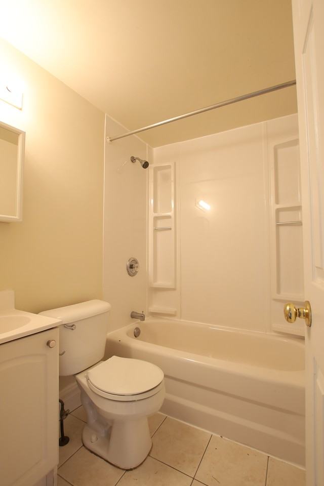 3-554 McLeod Street - Photo 6 of 10