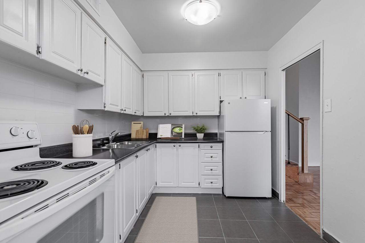 4383 Bathurst Street - Photo 5 of 15