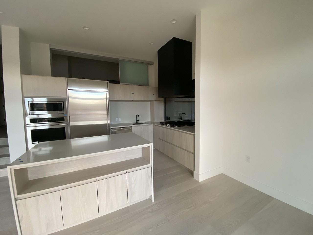 300 Salter Street #302 - Photo 7 of 21