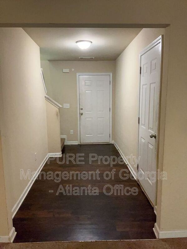 400 Brookwood Xing - Photo 3 of 20